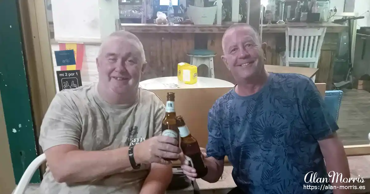 Alan Morris and Alan Bond outside La Playa Bar in Los Alcazares.